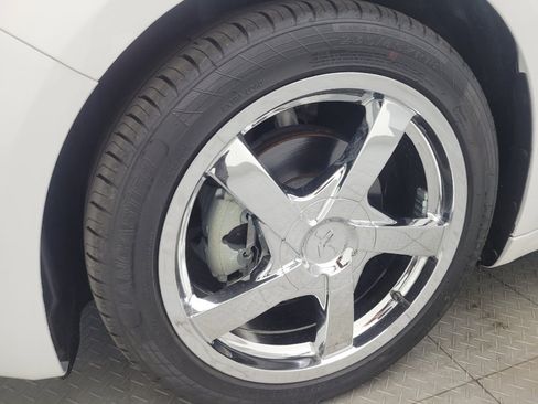 Used 2019 Ford Fusion SEL FWD image 31