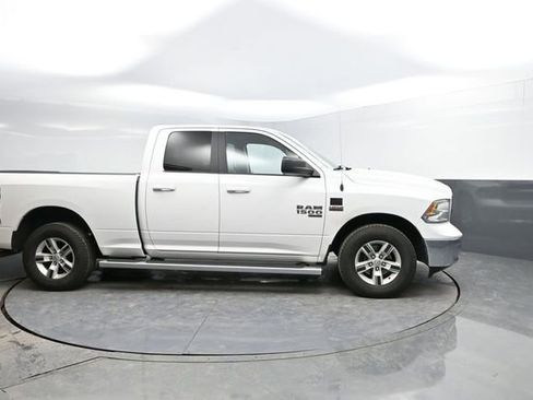 Used 2019 RAM 1500 Classic SLT image 10