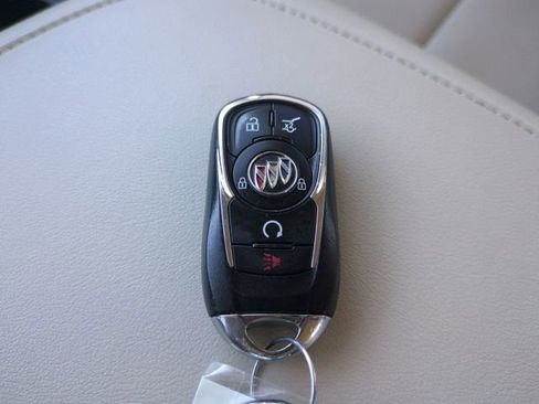 Used 2024 Buick Enclave Essence FWD image 37