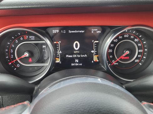 Used 2020 Jeep Gladiator Rubicon w/ Cold Weather Group AWD/4WD image 14