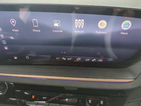 New 2025 Buick Envision Sport Touring image 22
