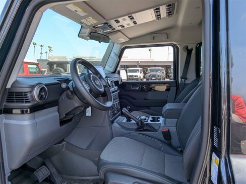 Used 2024 INEOS Grenadier Trialmaster Edition image 12