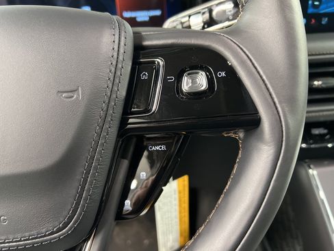 New 2026 Lincoln Aviator AWD image 18