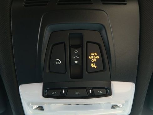 Used 2018 BMW X5 xDrive40e image 23