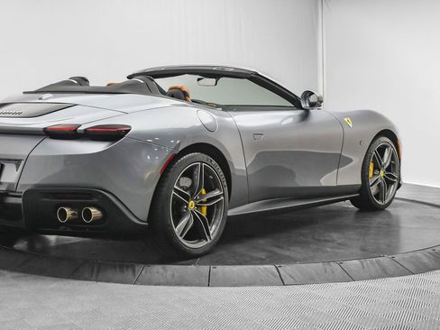 Certified 2025 Ferrari Roma Spider image 8