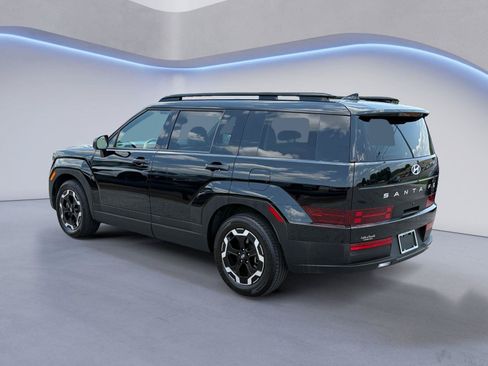 Used 2024 Hyundai Santa Fe SEL FWD image 5