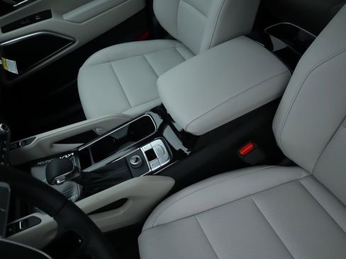 New 2025 Kia Telluride S image 25