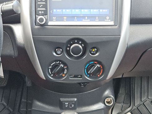 Used 2019 Nissan Versa SV FWD image 19