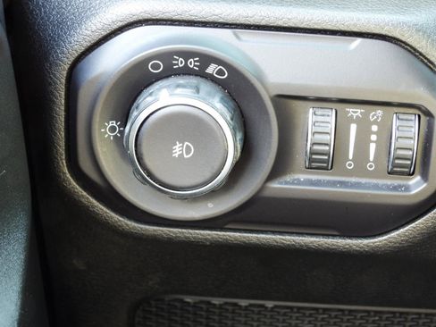 Used 2018 Jeep Wrangler Sport AWD/4WD image 82