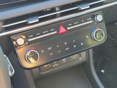 New 2026 Hyundai Tucson SEL image 23