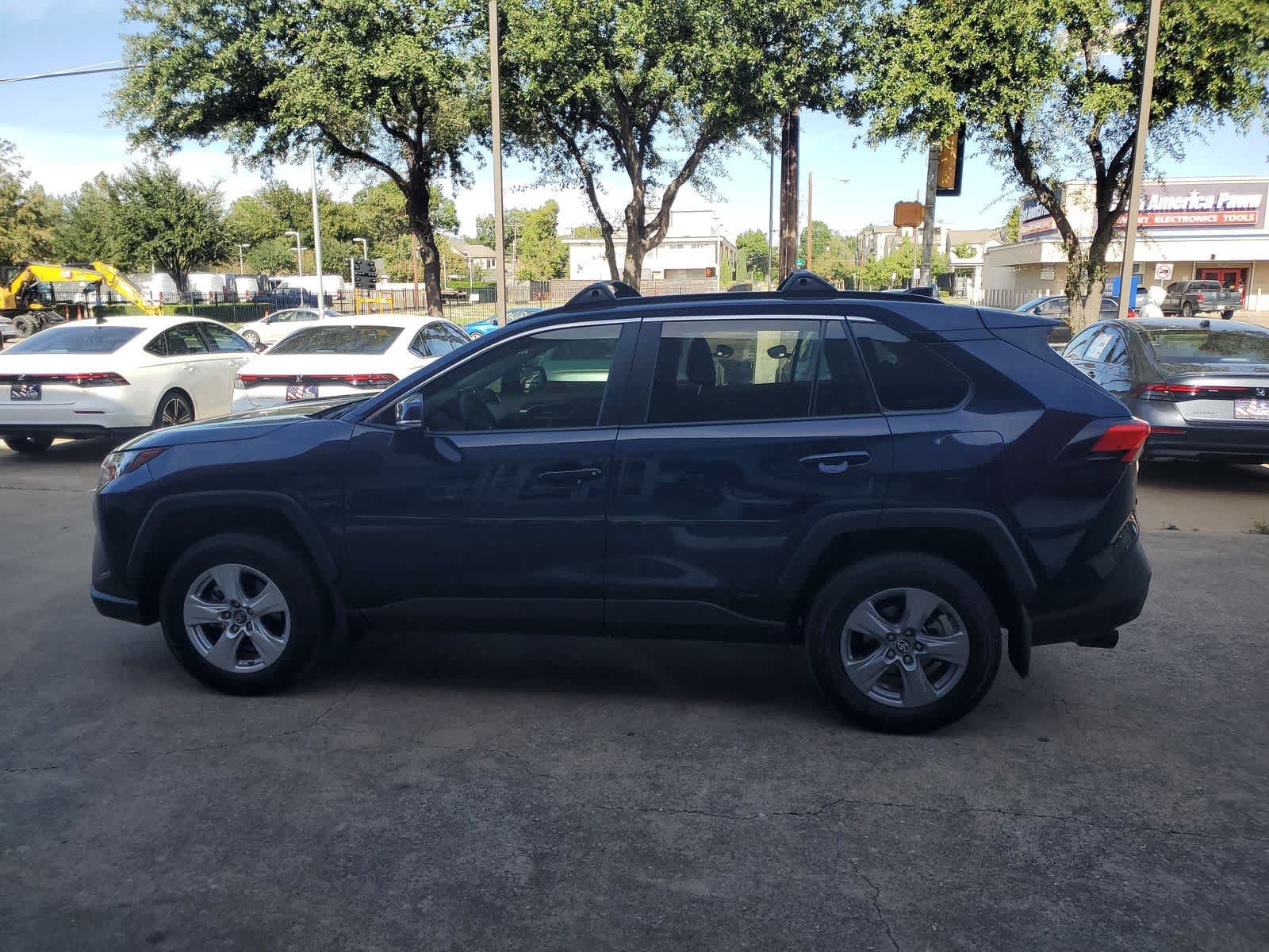 Used 2025 Toyota RAV4 XLE w/ Convenience Package AWD/4WD image 3
