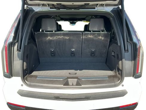 Used 2025 Cadillac Escalade Sport w/ LPO, ONYX Package AWD/4WD image 23