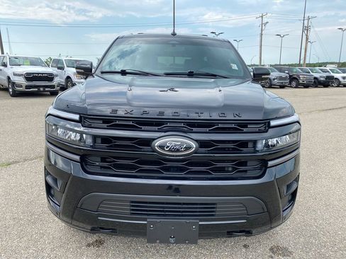 Used 2024 Ford Expedition Max Limited AWD/4WD image 9