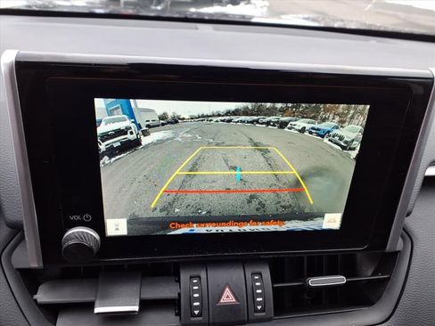 Used 2024 Toyota RAV4 XLE Premium image 25