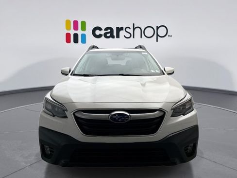 Used 2020 Subaru Outback Premium w/ Popular Package #1 AWD/4WD image 8