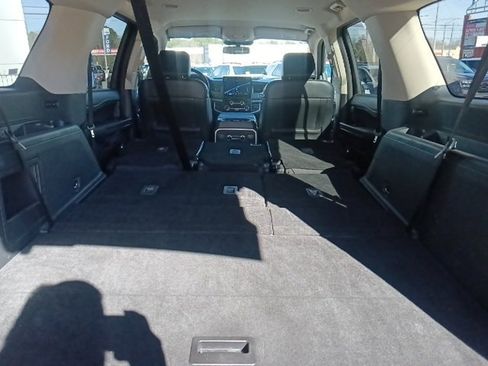 Used 2023 Ford Expedition Max XLT image 29