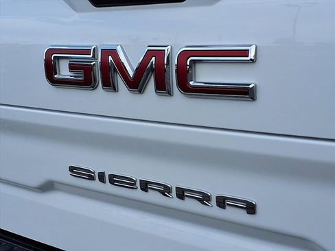 Used 2023 GMC Sierra 1500 AT4 w/ AT4 Premium Package image 36