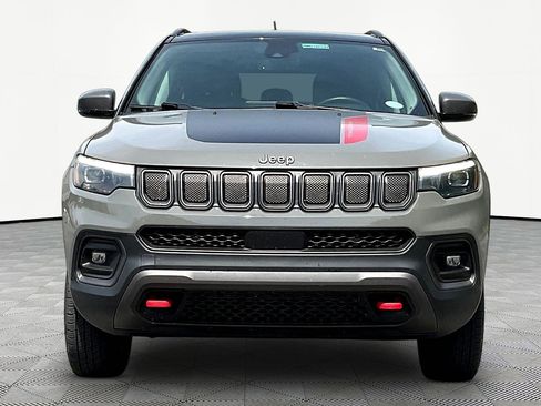 Used 2022 Jeep Compass Trailhawk w/ Trailhawk Elite Group AWD/4WD image 2