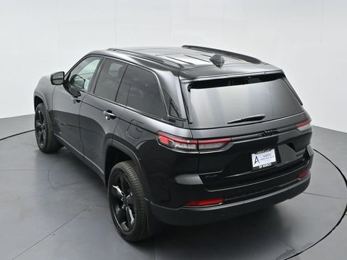 New 2025 Jeep Grand Cherokee Limited w/ Luxury Tech Group II image 54