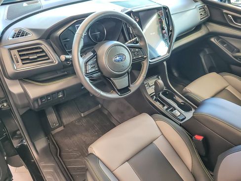 Certified 2025 Subaru Ascent Onyx Edition w/ Popular Package #2 image 8