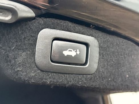 Used 2013 Lexus LS 460 AWD w/ Comfort Pkg image 29