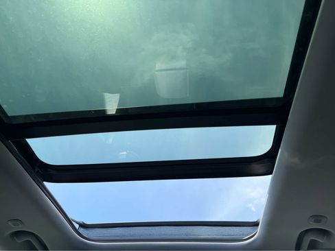 Used 2022 Jeep Grand Cherokee Limited 4xe image 29