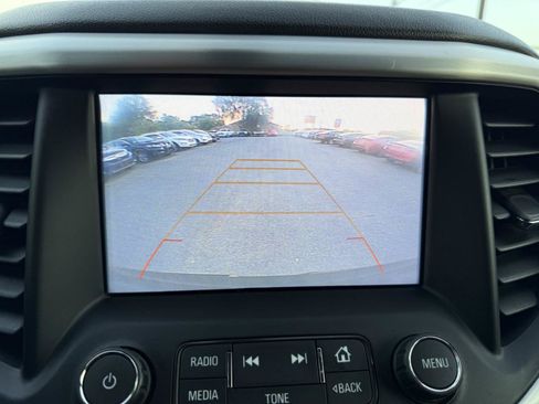 Used 2019 GMC Acadia SLE FWD image 19