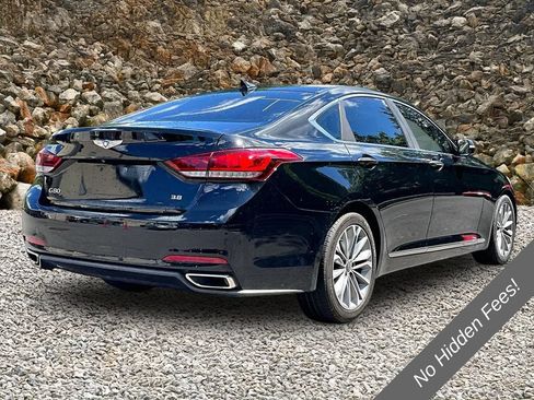 Used 2017 Genesis G80 3.8 RWD image 2