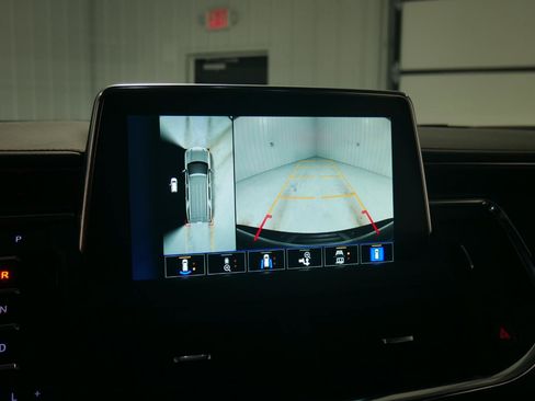 Used 2022 Chevrolet Tahoe RST w/ Luxury Package image 23