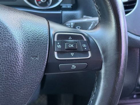 Used 2018 Volkswagen Tiguan Limited w/ Premium Package image 27