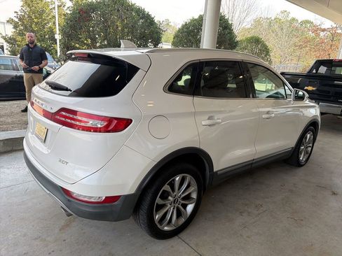 Used 2018 Lincoln MKC Select w/ Select Plus Package image 3