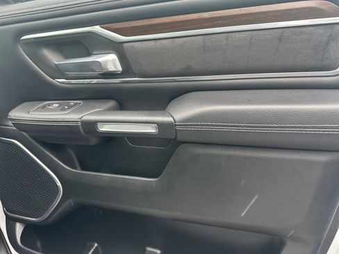 Used 2021 RAM 1500 Laramie image 36