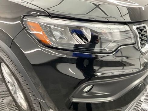 Used 2025 Jeep Compass Latitude image 25