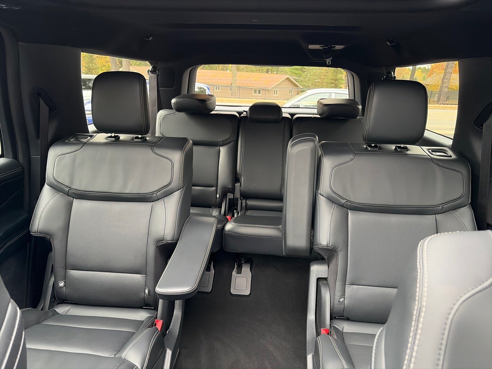 Used 2026 Ford Expedition Max Platinum w/ Stealth Performance Package AWD/4WD image 18