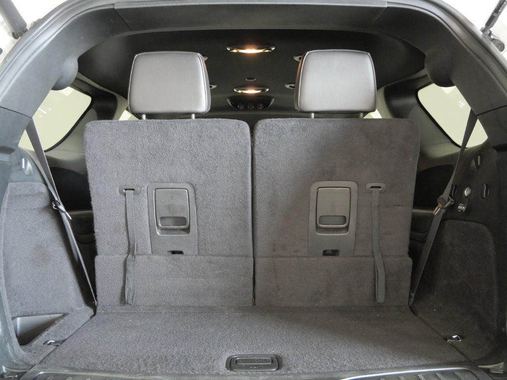 Used 2023 Dodge Durango R/T w/ Tow 'N Go Package AWD/4WD image 27
