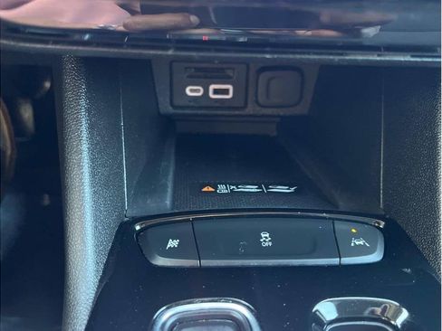 Used 2023 Chevrolet Bolt EUV LT w/ Driver Confidence Package FWD image 33
