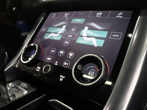 Used 2019 Land Rover Range Rover Sport HSE image 25