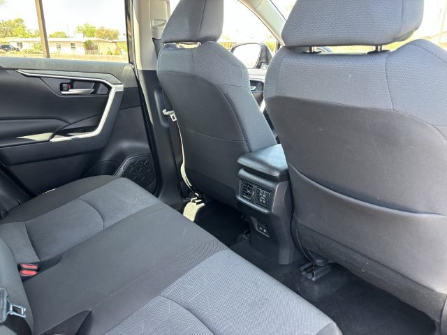 Used 2025 Toyota RAV4 XLE FWD image 13