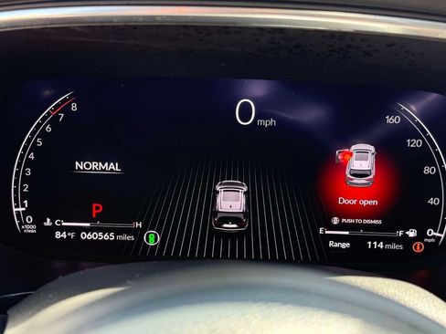 Used 2023 Acura MDX w/ Technology Package AWD/4WD image 19
