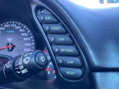 Used 2004 Chevrolet Corvette Coupe w/ Roof Package image 28