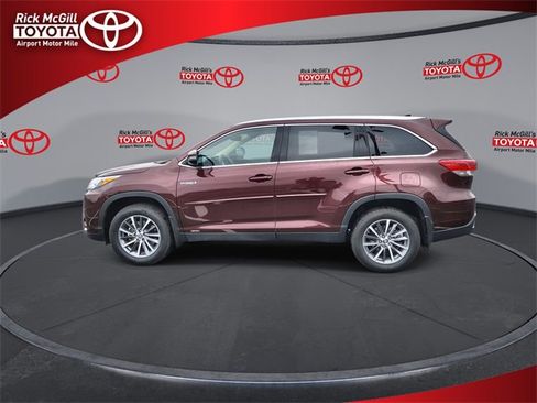 Used 2019 Toyota Highlander XLE image 5