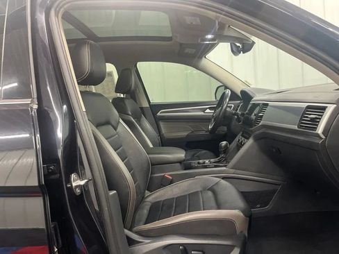 Used 2023 Volkswagen Atlas SEL Premium AWD/4WD image 11