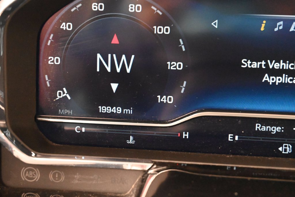 Used 2025 Chevrolet Silverado 1500 LTZ AWD/4WD image 37