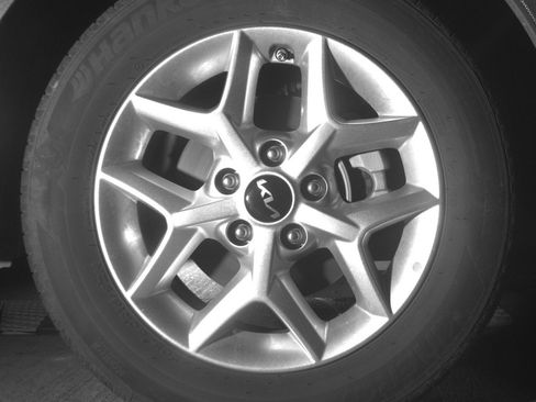 Used 2025 Kia Soul LX w/ LX Technology Package image 13