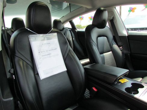 Used 2023 Tesla Model 3 Standard Range RWD image 19