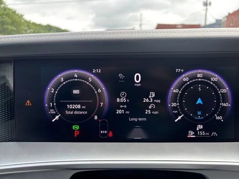 Used 2025 Volkswagen Tiguan SE R-Line AWD/4WD image 17