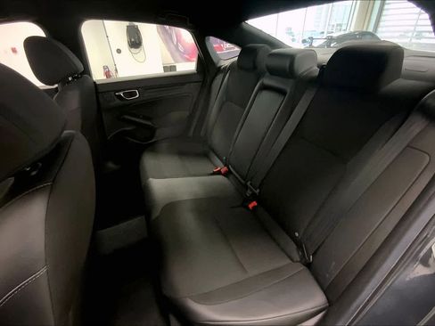 Used 2025 Honda Civic Sport image 27