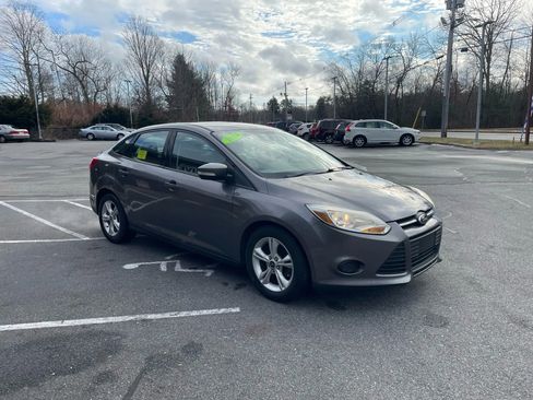 Used 2014 Ford Focus SE image 7