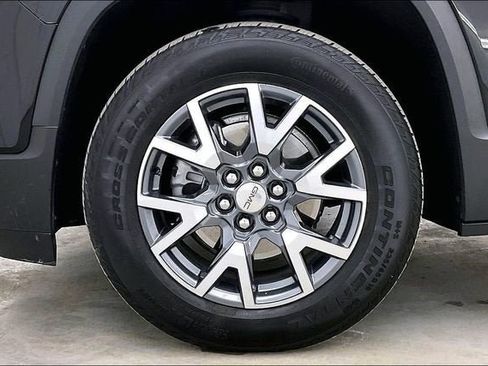 Certified 2023 GMC Acadia SLT w/ Technology Package image 10