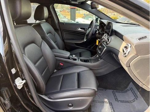 Used 2018 Mercedes-Benz GLA 250 image 14